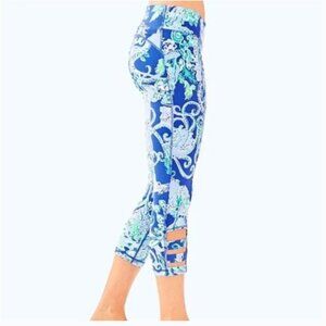 Lilly Pulitzer Luxletic UPF 50 Weekender Crop Leggings Blue Current Sea Sirens L